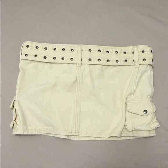 Iconic Cargo Mini Skirt Beige - Picture 6 of 7
